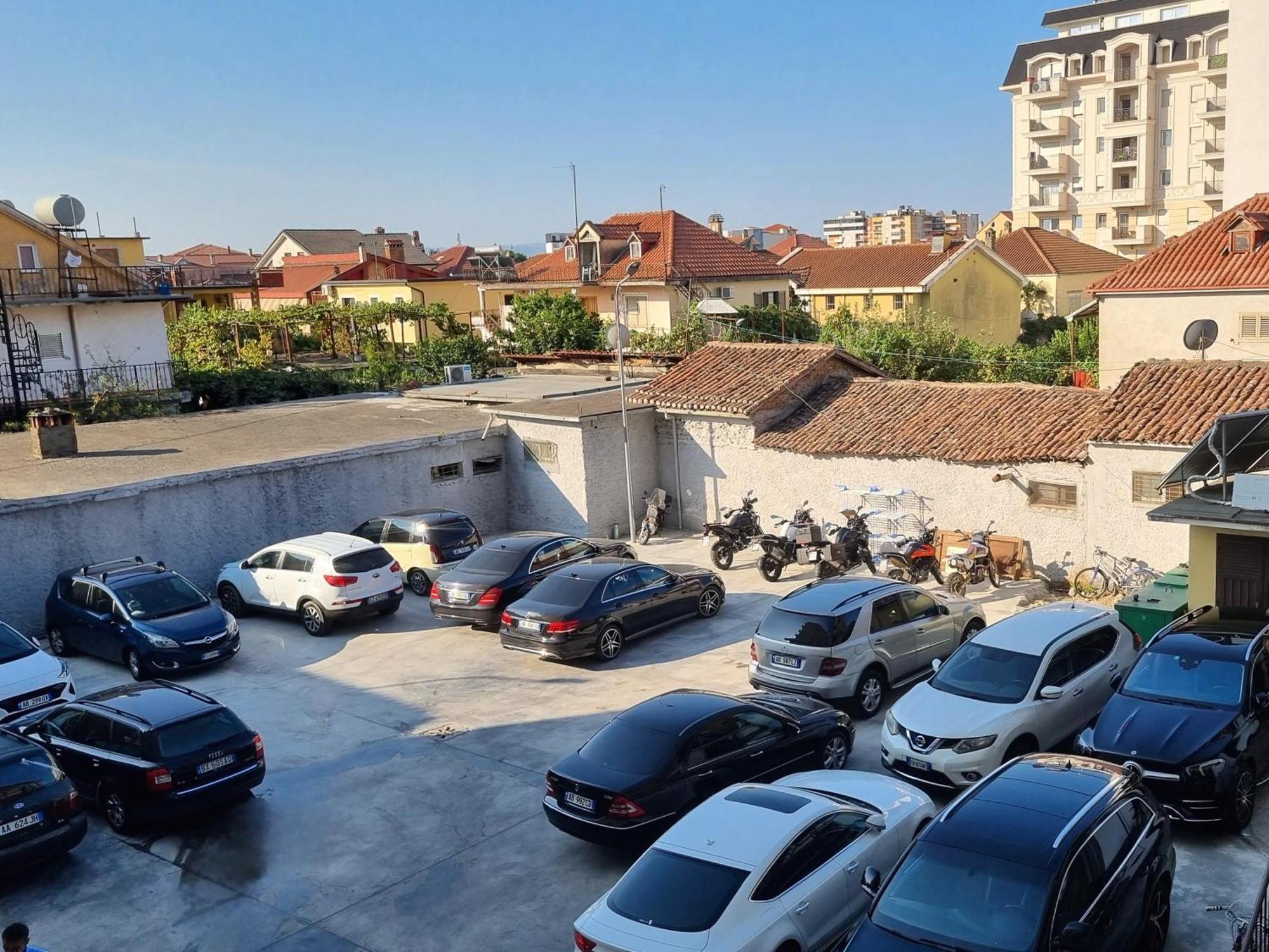 Alko Hotel Shkodër Exteriör bild
