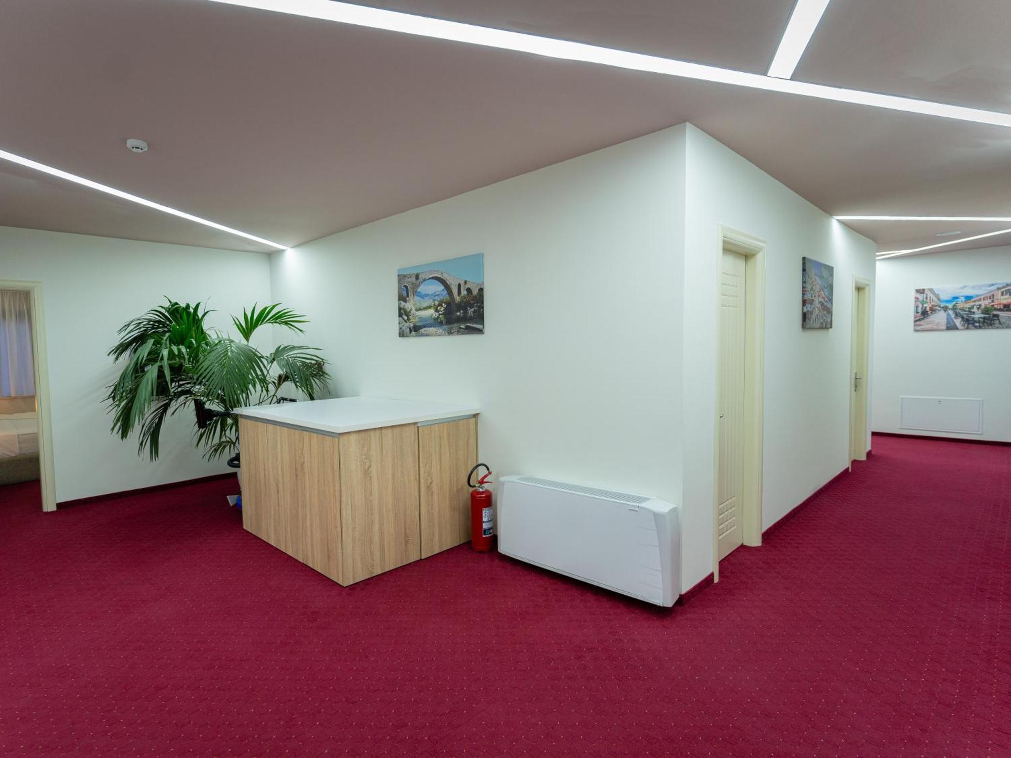 Alko Hotel Shkodër Exteriör bild