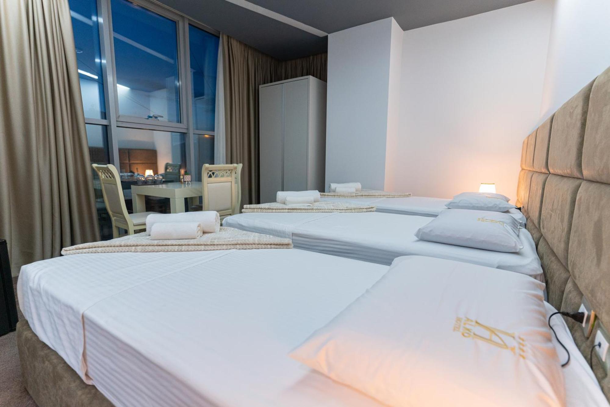 Alko Hotel Shkodër Exteriör bild