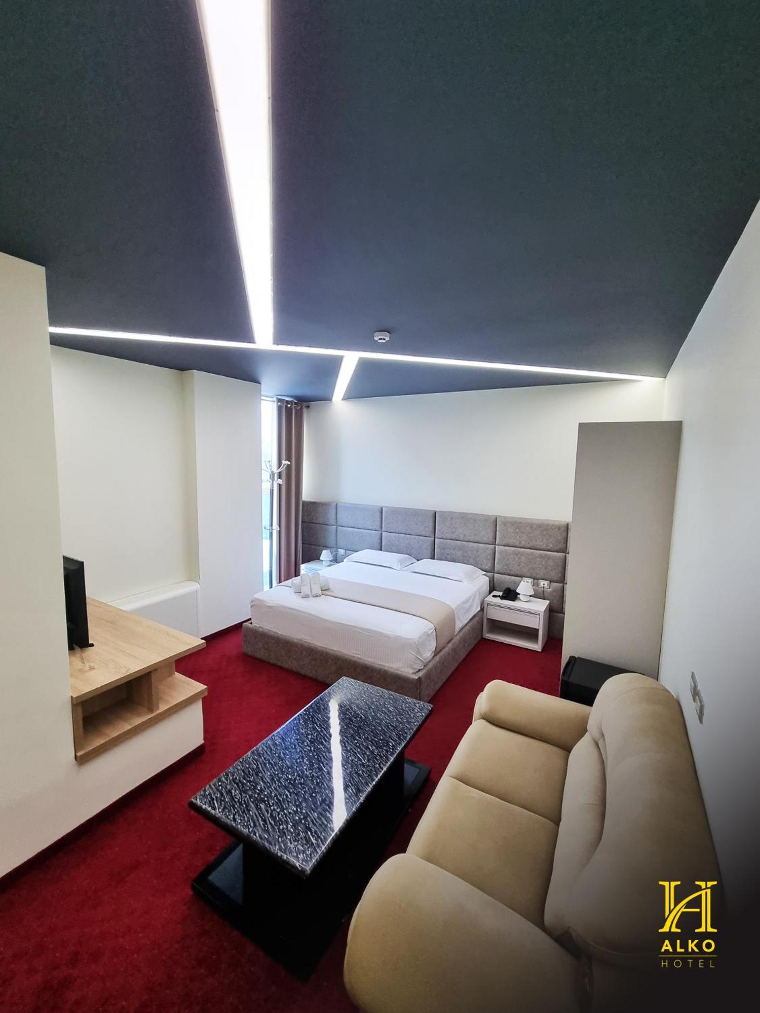 Alko Hotel Shkodër Exteriör bild